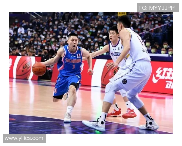 方硕的篮球之路：从青涩少年到CBA明星的成长历程与心路历程